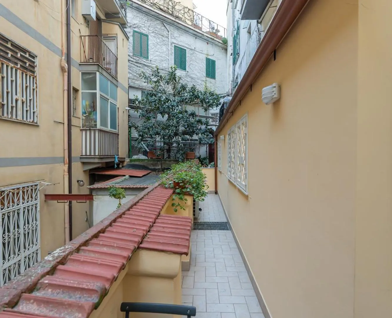 Maison Morghen Naples Bed & Breakfast